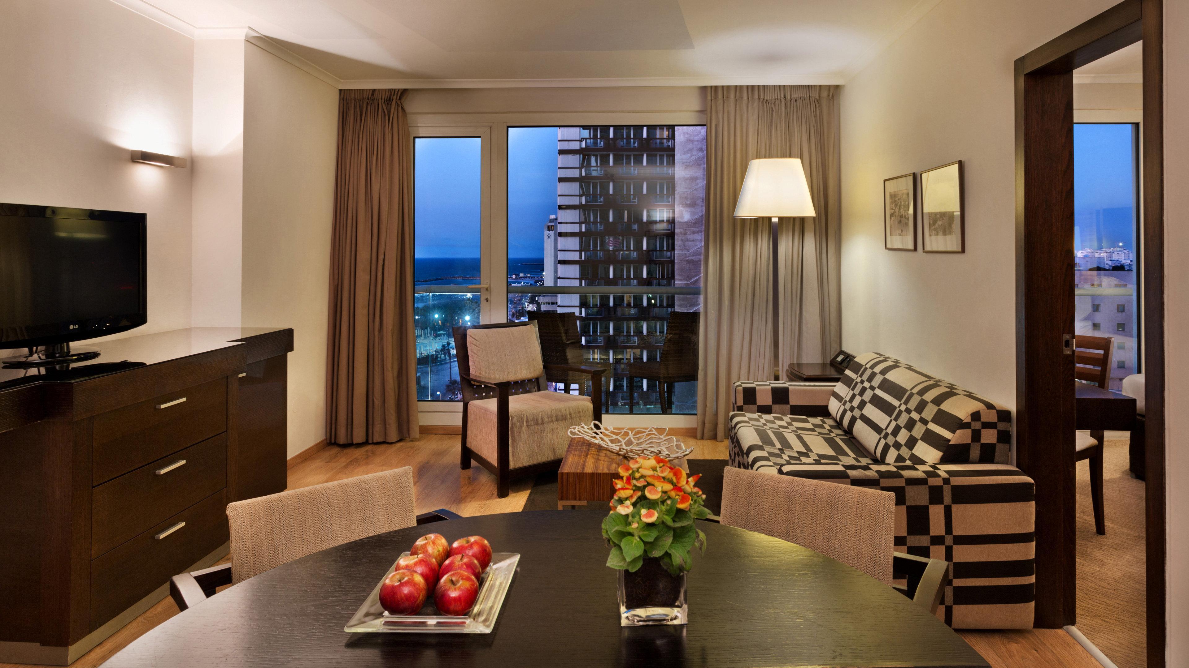 Crowne Plaza Tel Aviv Beach, An Ihg Hotel Экстерьер фото